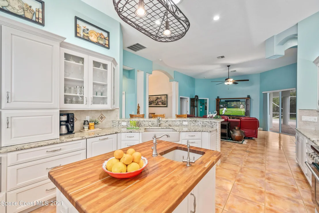 Photo of 975 Starling Way