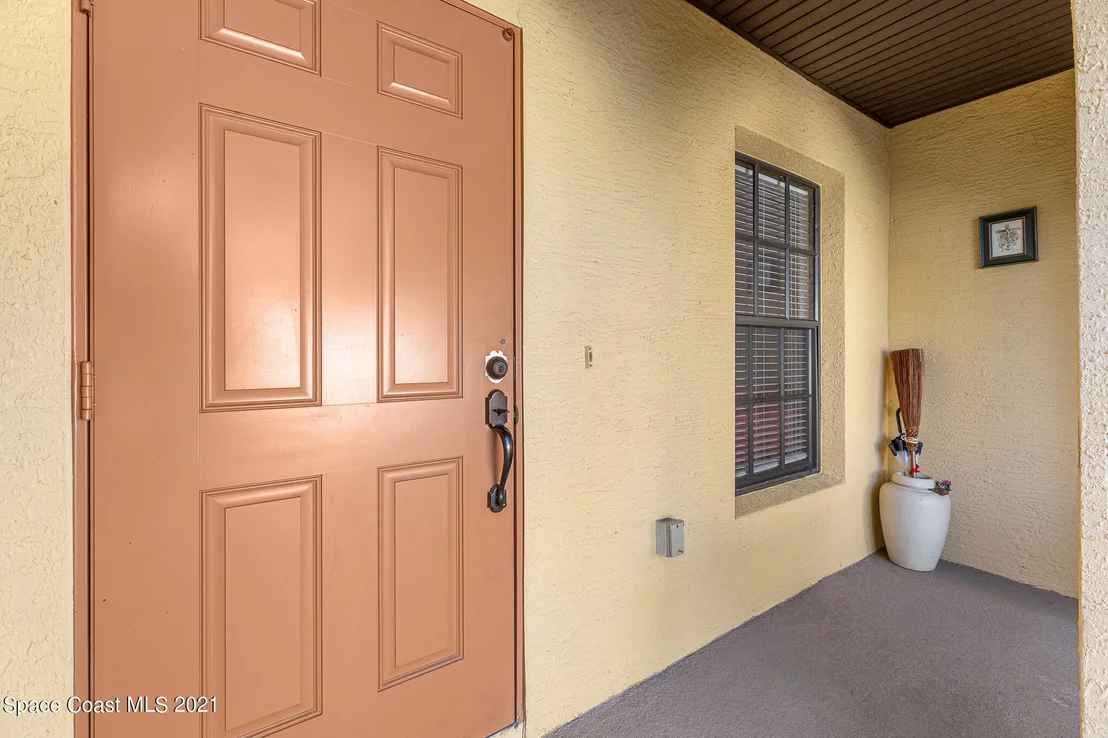 Photo of Unit 105 at 1160 Luminary Circle
