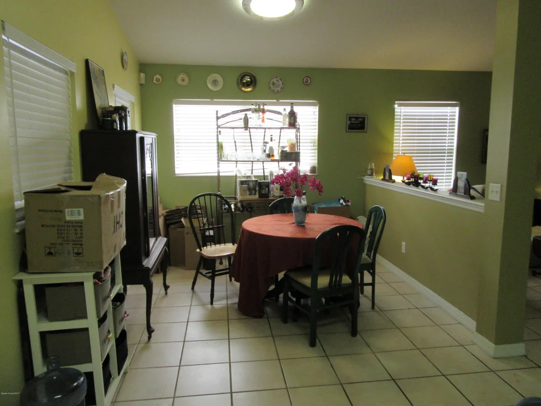 Photo of 1247 Goldenrod Circle NE