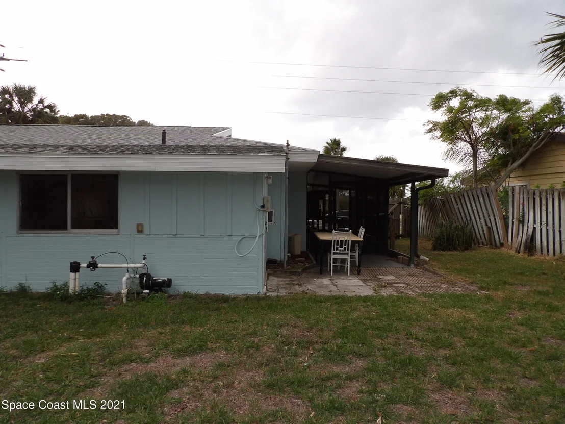 Photo of 797 Bianca Drive NE