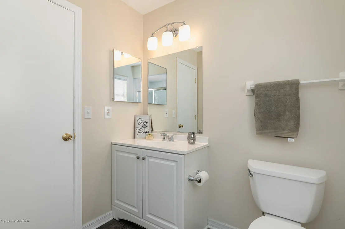 Photo of 1002 S Fork Circle
