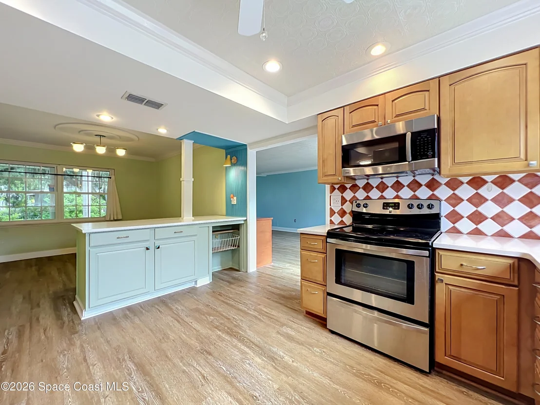 Photo of 645 Orange Court