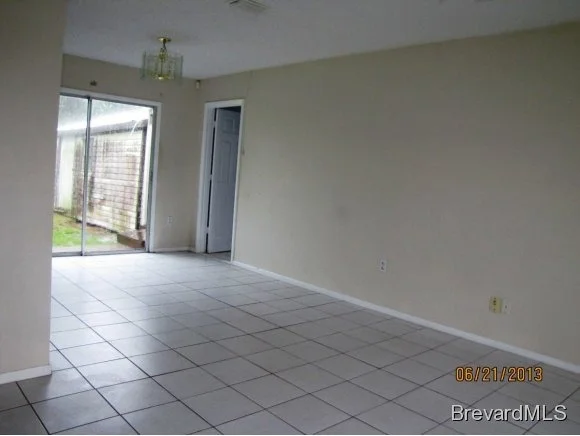 Photo of 5953 Ackard