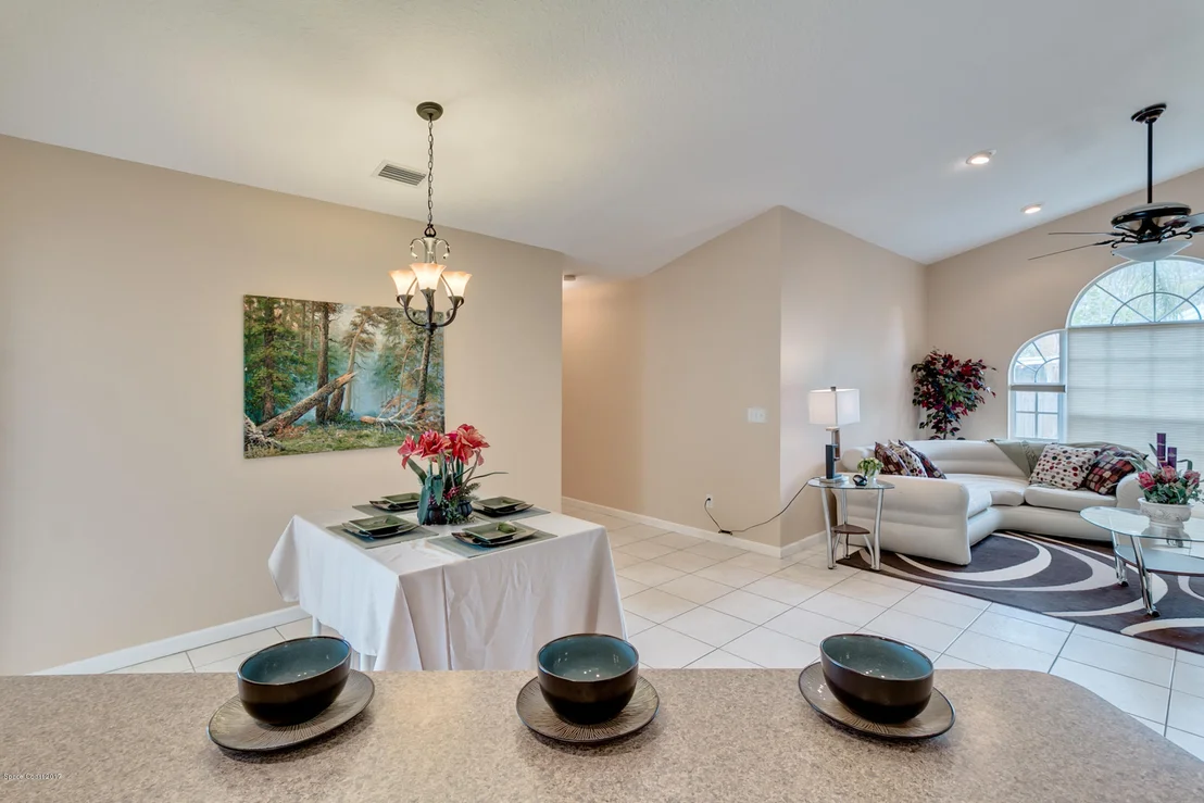 Photo of 607 Sandpiper Circle