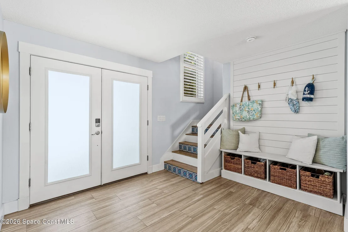 Photo of 417 Riverview Lane
