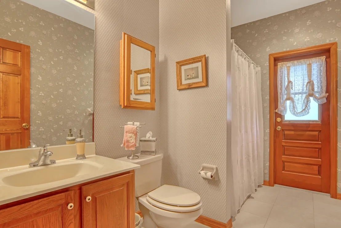 Photo of 561 Nightingale Drive