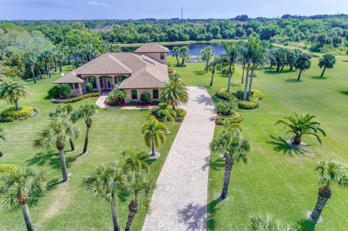 Photo of 1553 Nome Lane