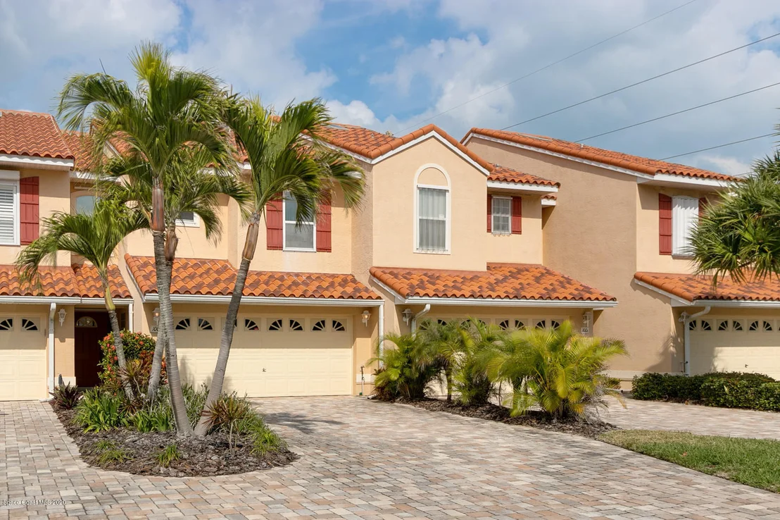 Photo of Unit B at 100 Ormond Drive