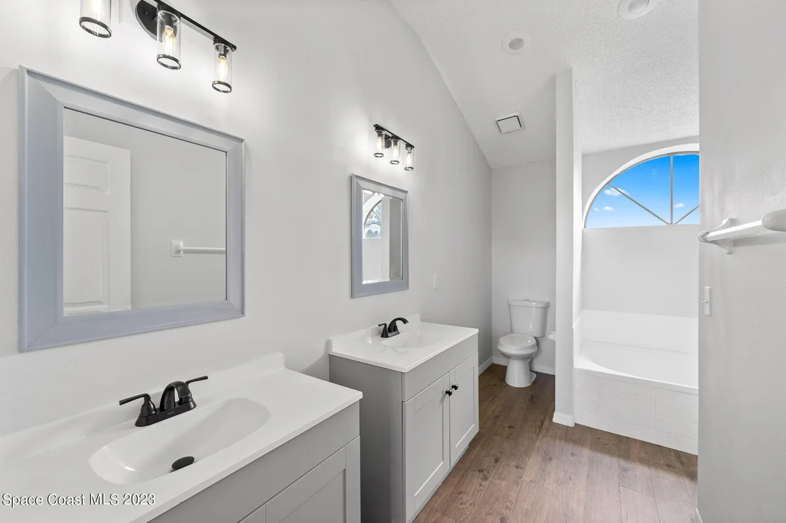 Photo of 817 Seven Gables Circle SE