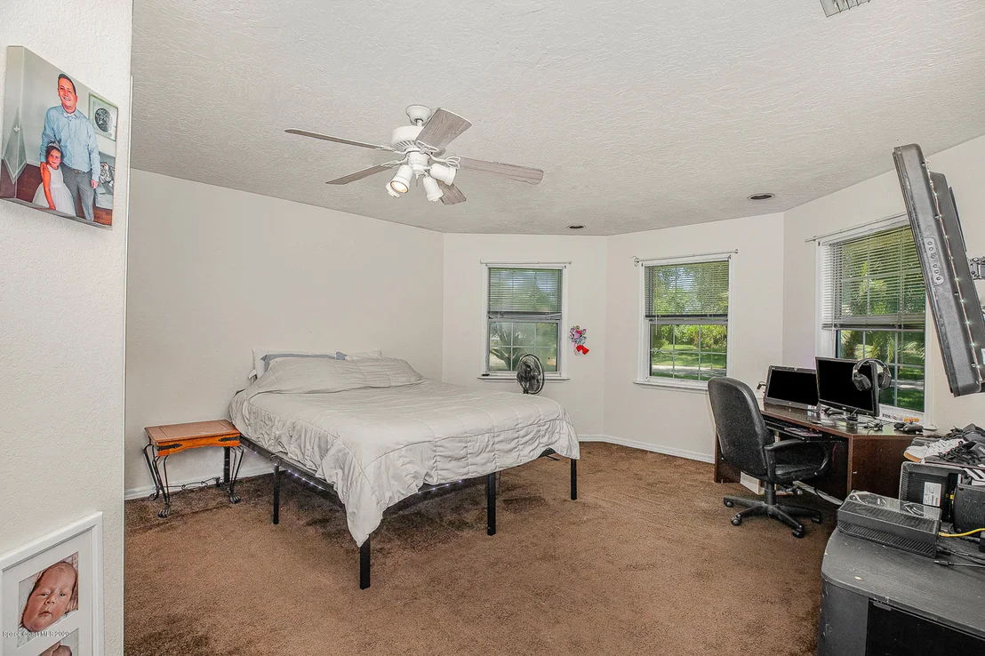 Photo of 1002 Citrus Avenue NE