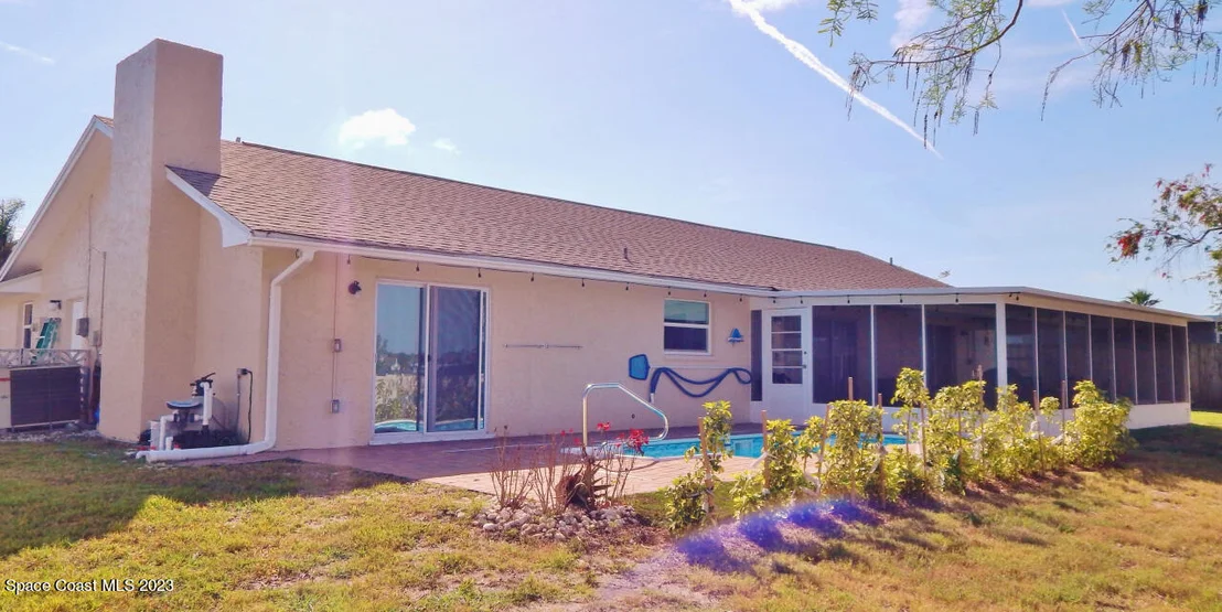 Photo of 780 Pebble Beach Avenue NE