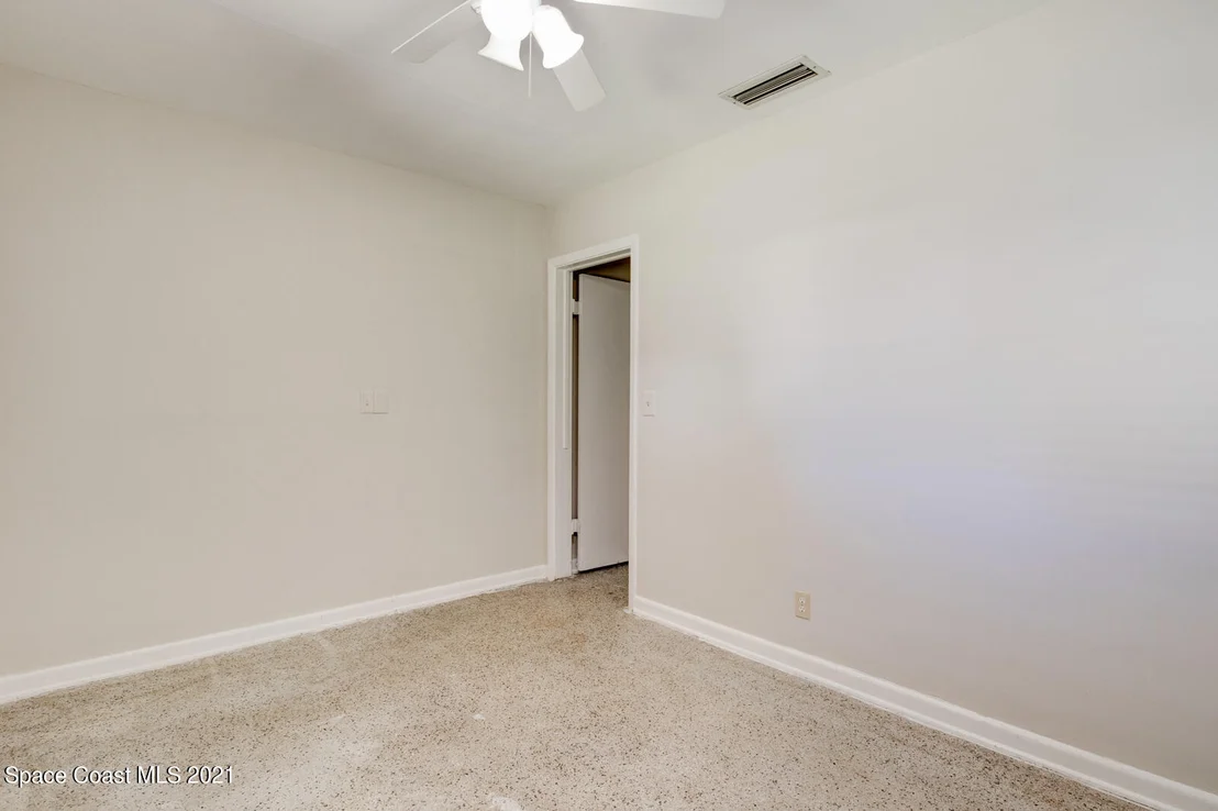 Photo of 175 S Broadway
