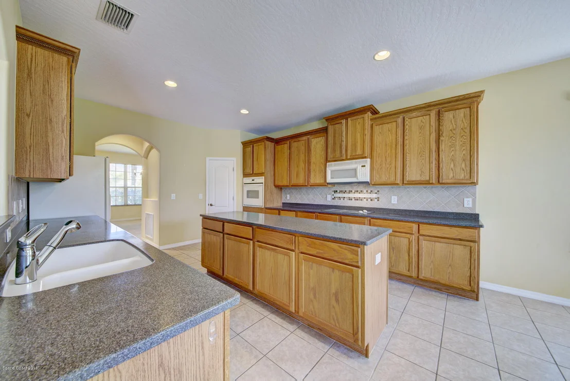 Photo of 3516 Peninsula Circle