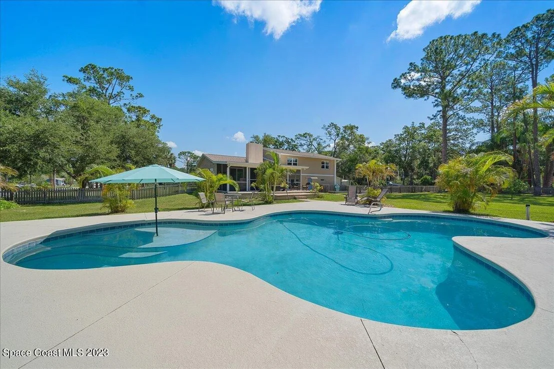 Photo of 8615 Sylvan Drive