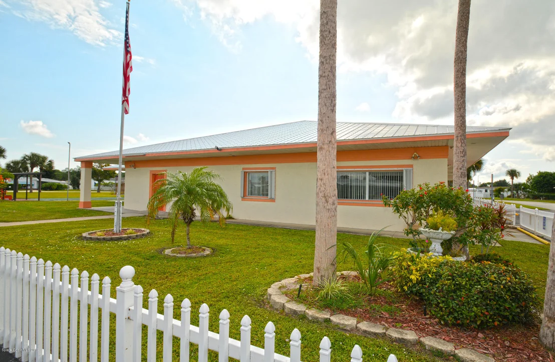 Photo of 1978 Coco Plum Street NE