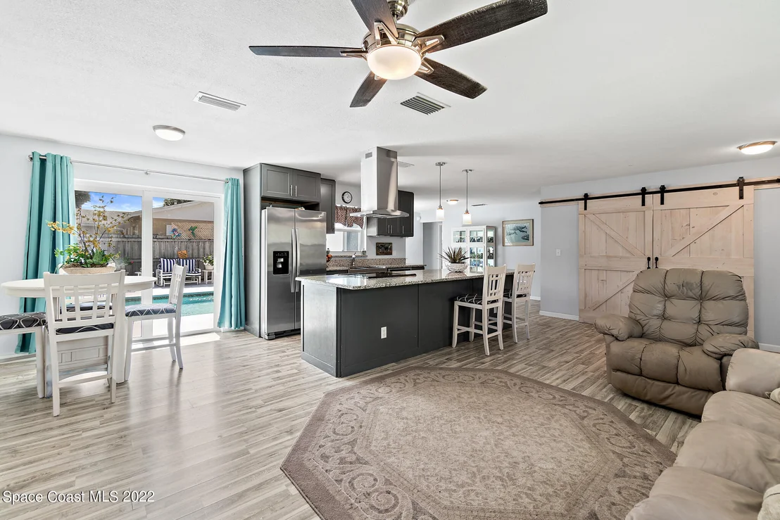 Photo of 1051 Fenway Drive