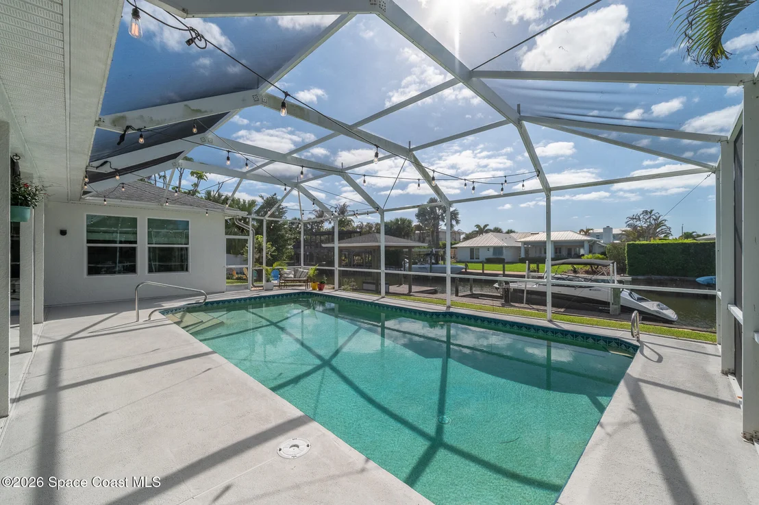 Photo of 447 Sandy Key