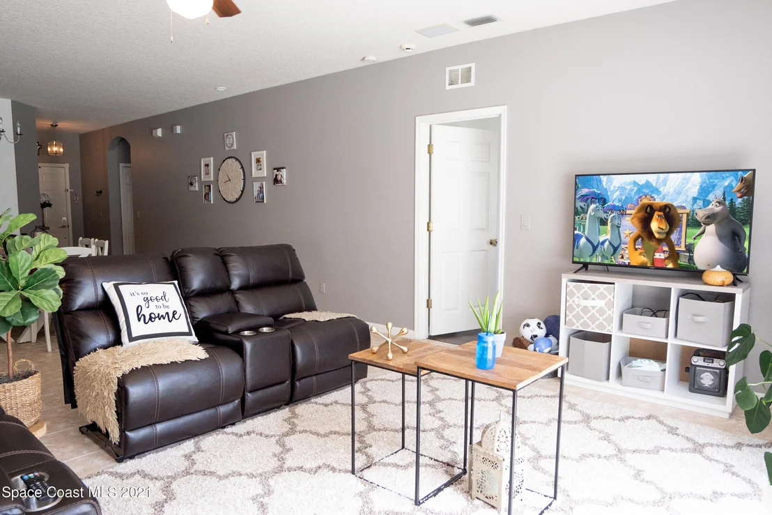 Photo of 442 Cressa Circle