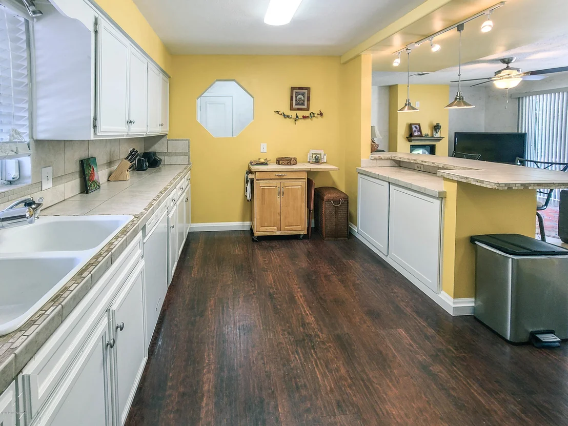 Photo of 4945 Cocoanut Drive