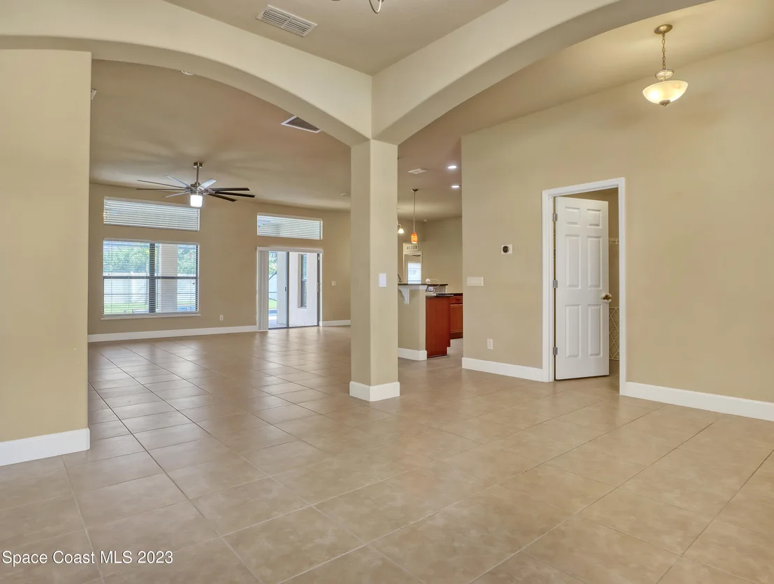 Photo of 1539 Outrigger Circle