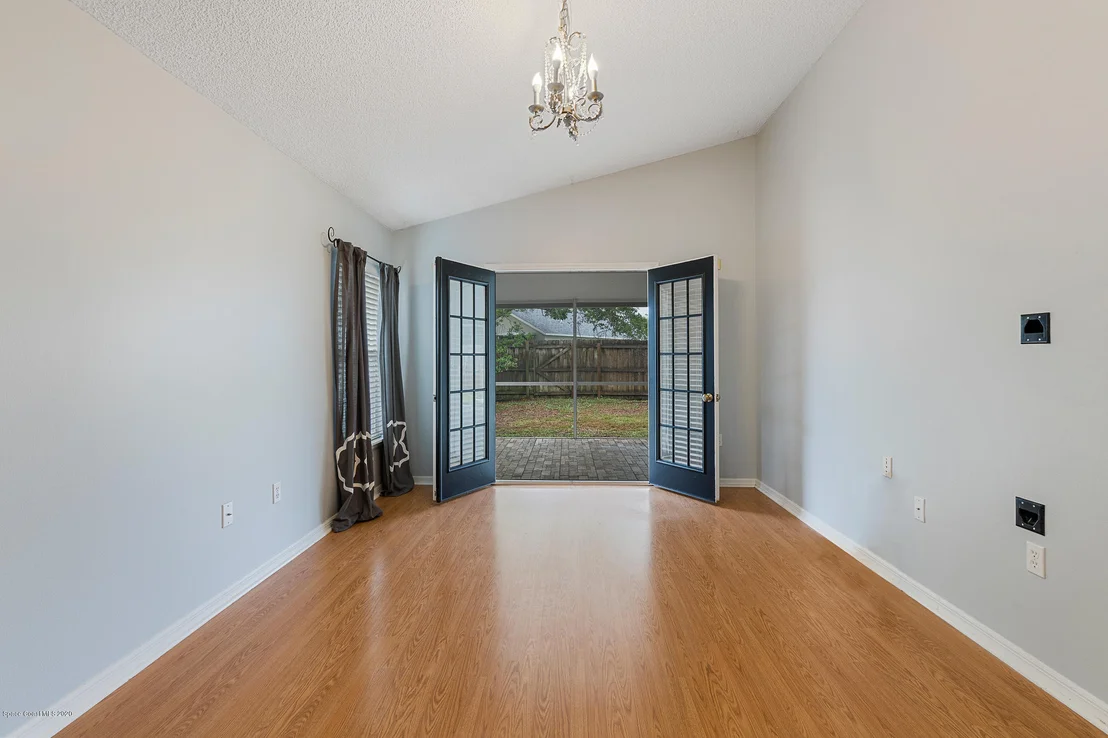Photo of 1491 Crane Creek Boulevard