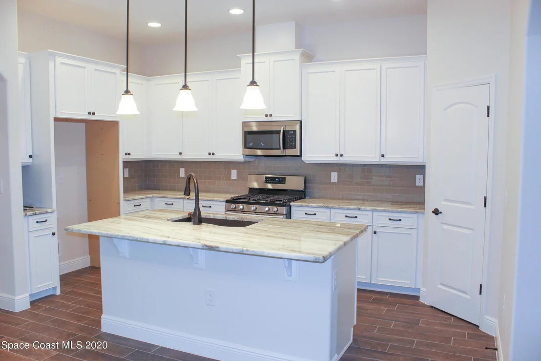 Photo of 2225 Zuma Lane