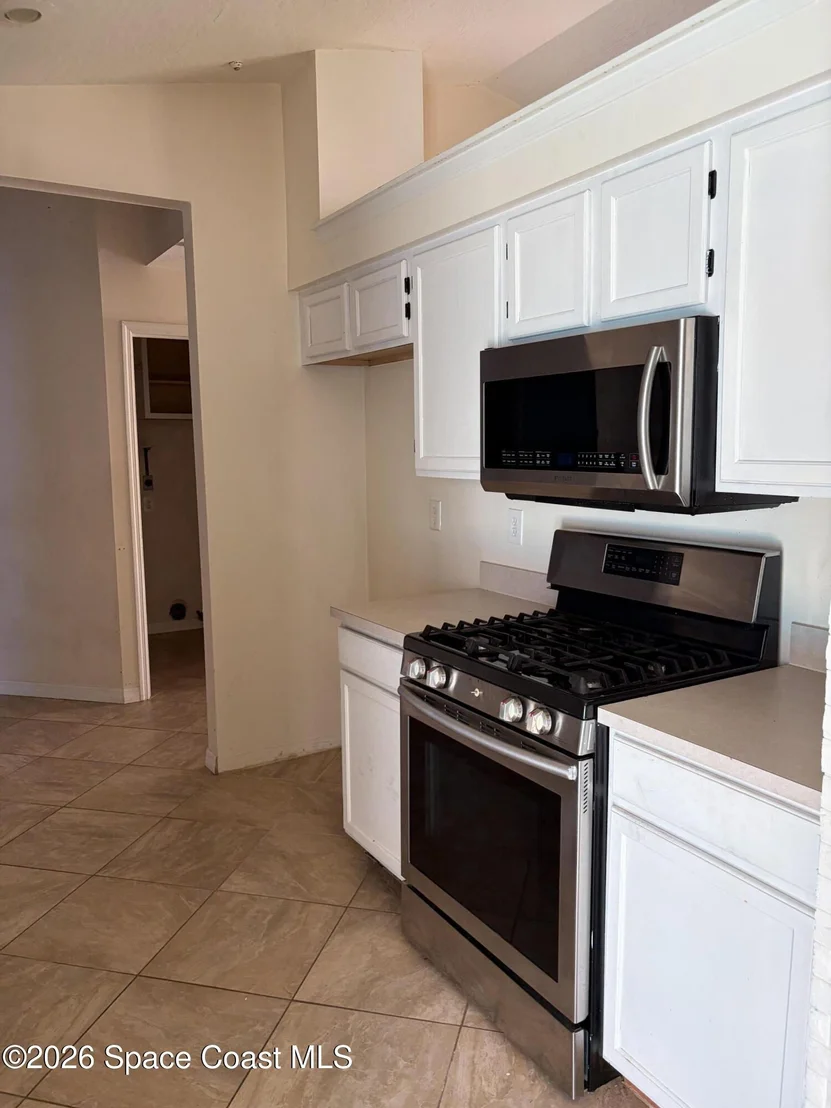 Photo of 5113 Cocoplum Avenue
