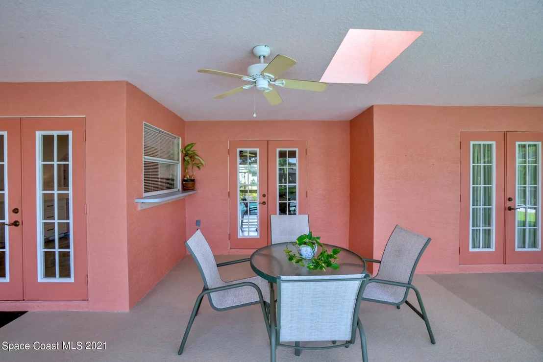 Photo of 1214 Walnut Grove Way