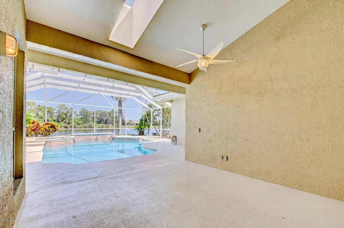 Photo of 1680 Whitman Drive