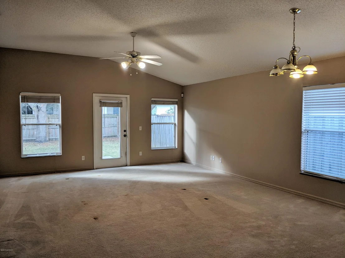 Photo of 665 Sedgewood Circle