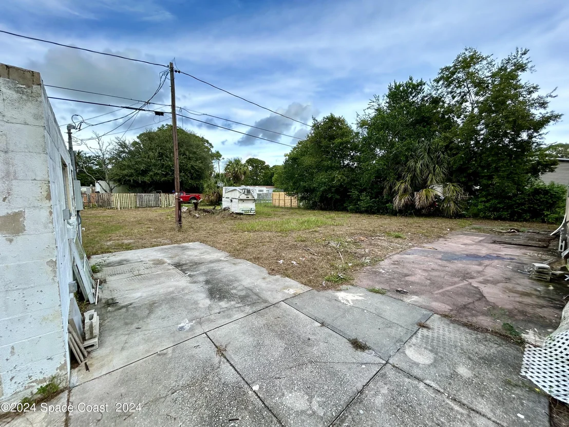 Photo of 326 Iris Street