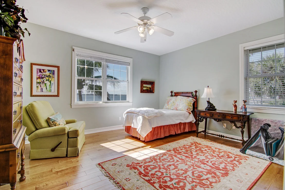 Photo of 787 Oak Ridge Drive
