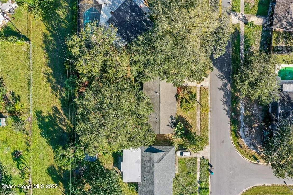 Photo of 668 Hampton Drive NE