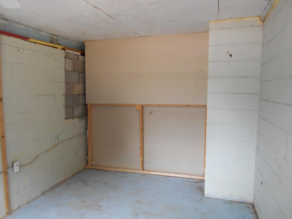 Photo of 84 NW Irwin Avenue