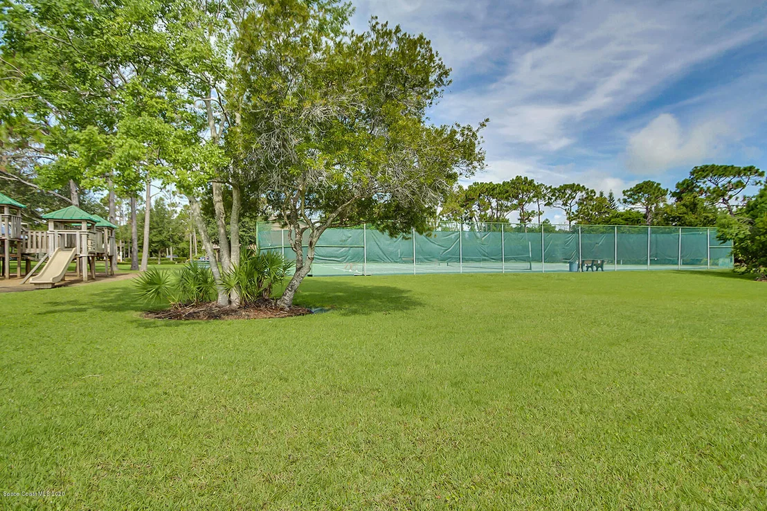 Photo of 4435 Canard Road