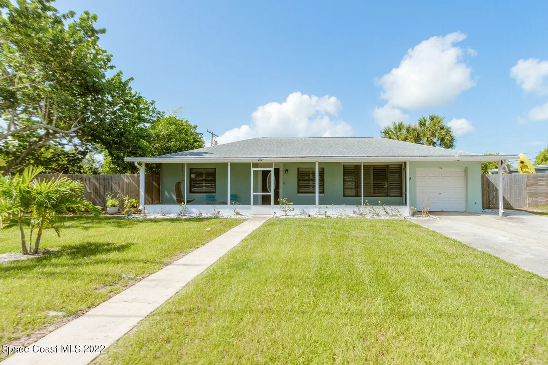 Photo of 505 Coral Drive