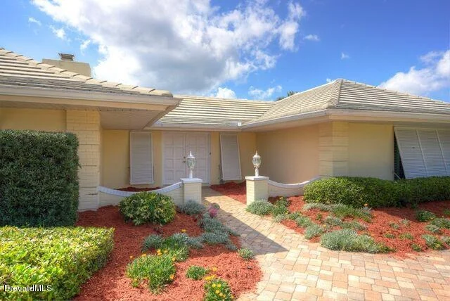 Photo of 703 Hibiscus