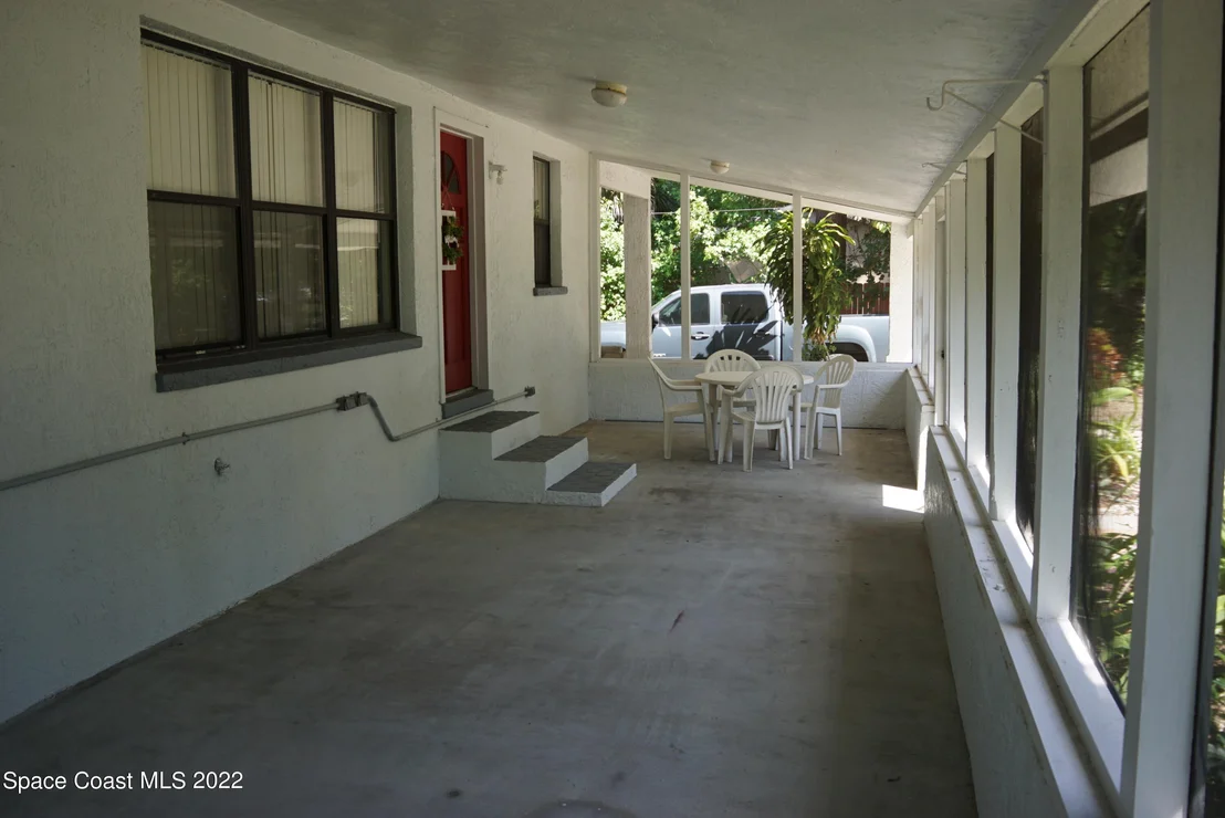 Photo of 5748 Lord Street