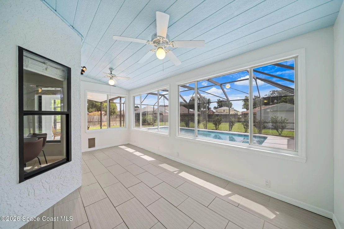 Photo of 4875 Winchester Drive