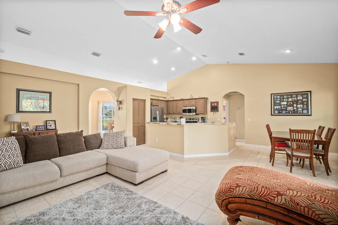 Photo of 4658 Alamanda Drive