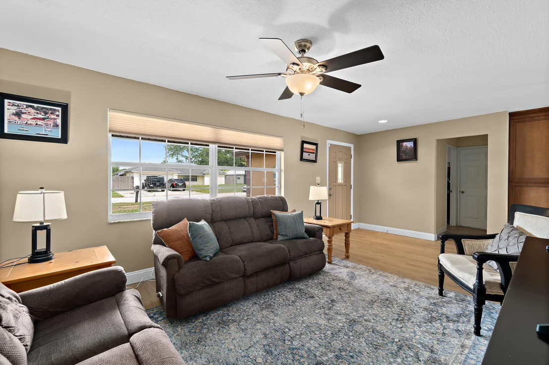 Photo of 969 Bayberry Lane
