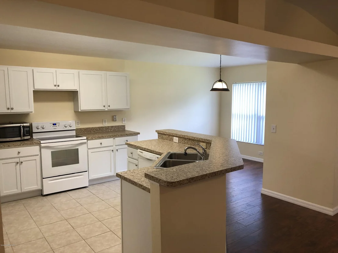 Photo of 8507 Ivanhoe Drive