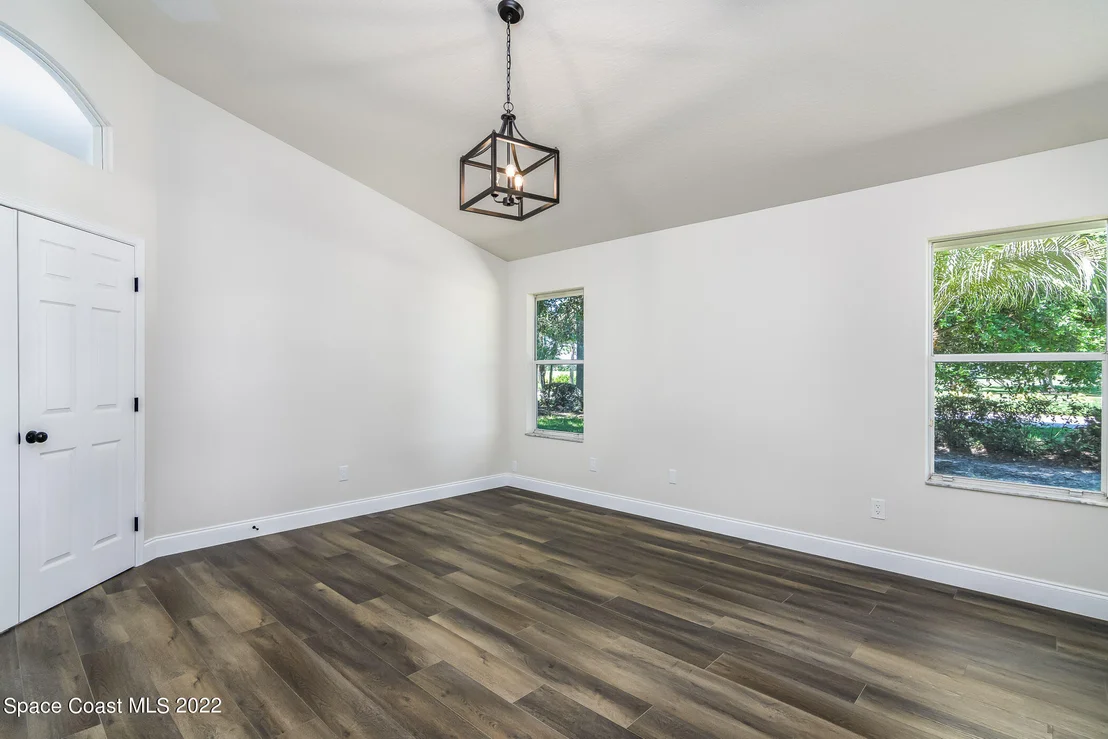 Photo of 480 Prestwick Court