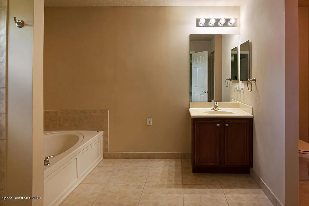 Photo of 4638 56th Lane