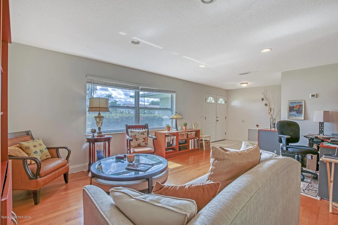 Photo of 402 Surf Road