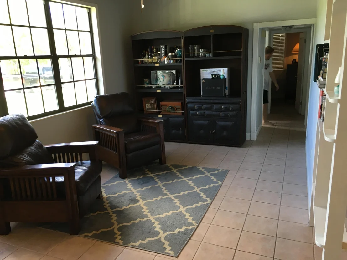 Photo of 1636 Dixie Way