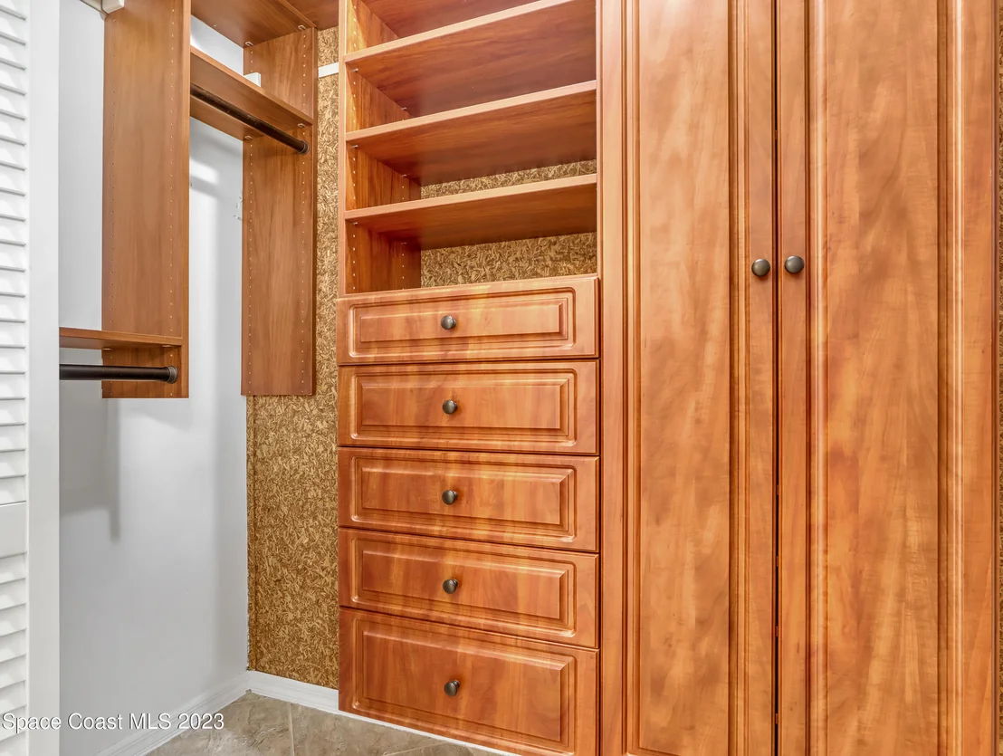 Photo of 355 Grant Avenue