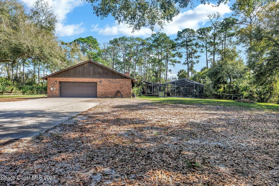 Photo of 2281 Friday Road