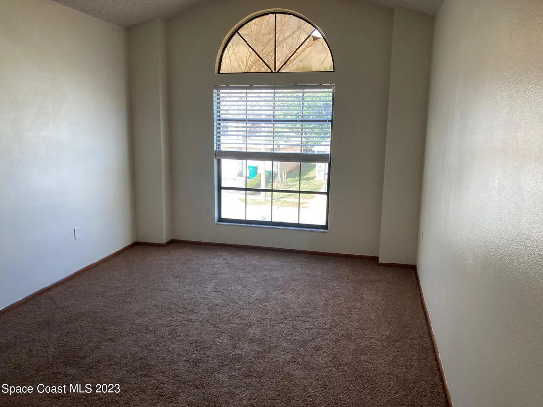 Photo of 1615 Clover Circle