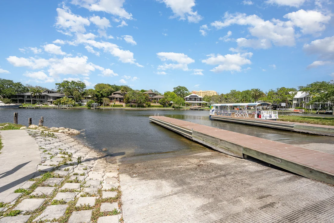 Photo of 949 W Whitmire Drive